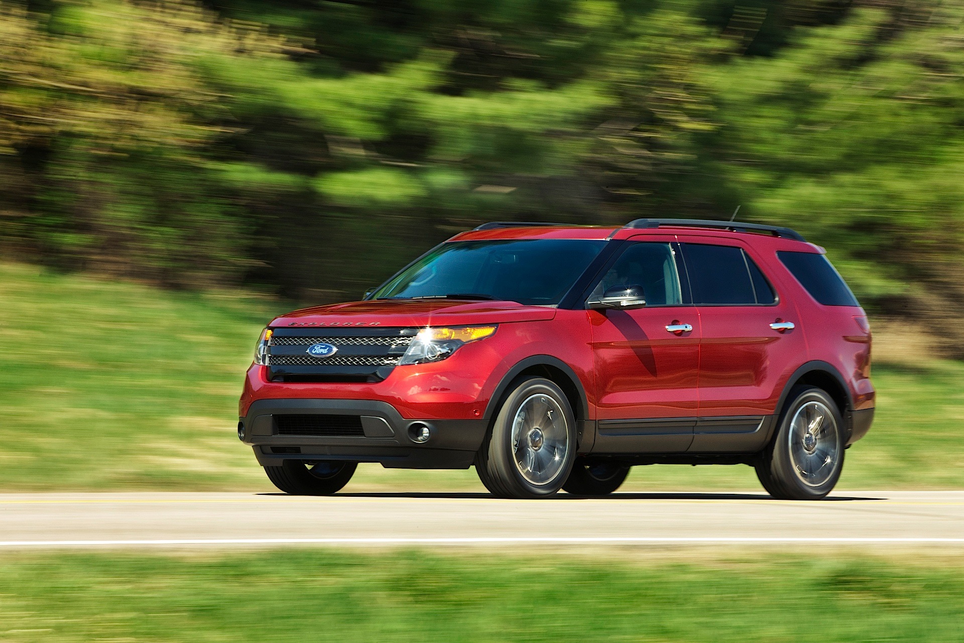 Ford Explorer photo 45