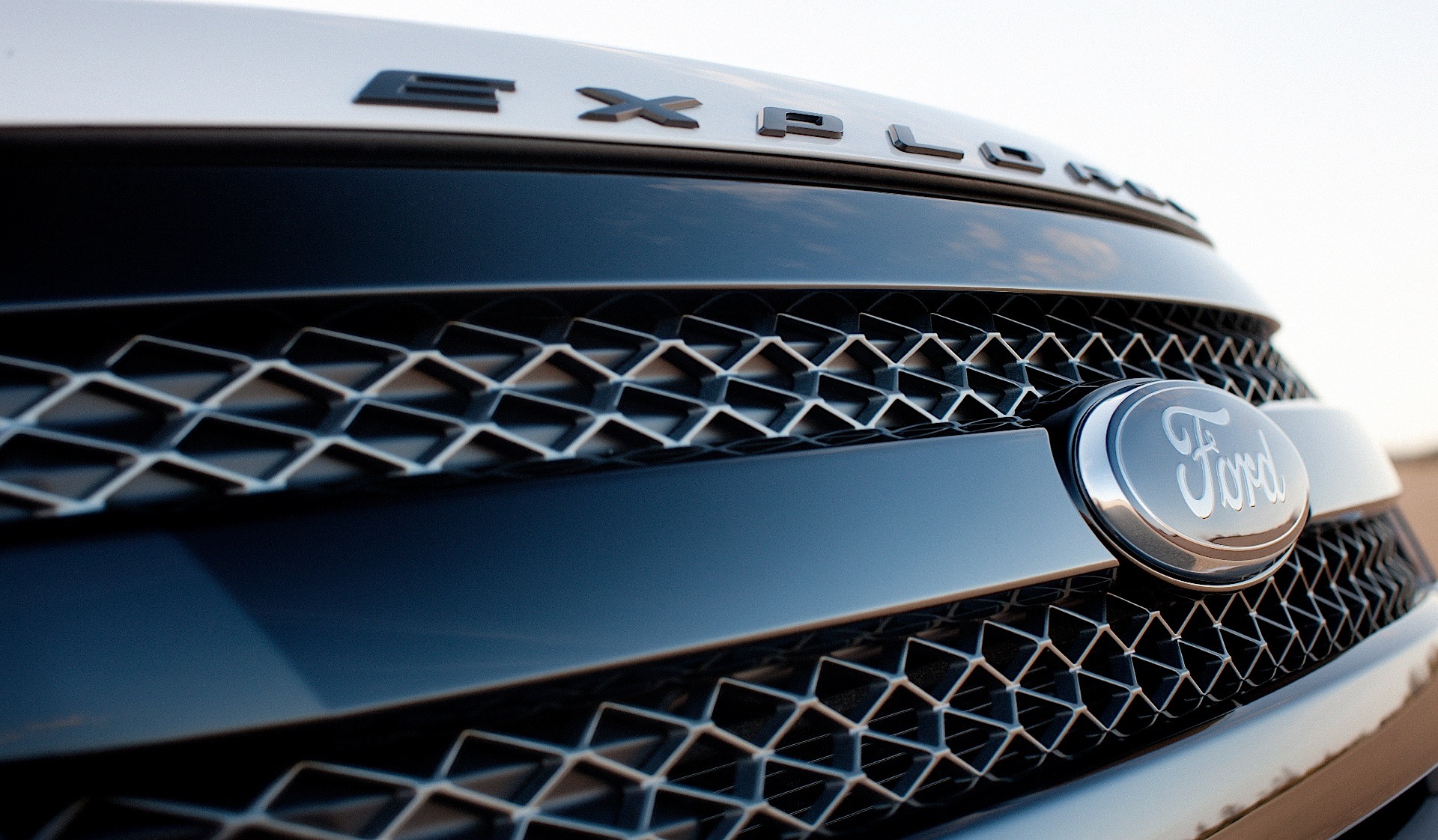 Ford Explorer photo 55