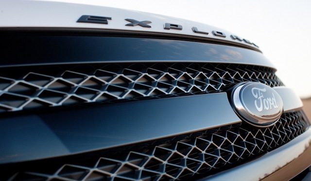 Ford Explorer photo 55