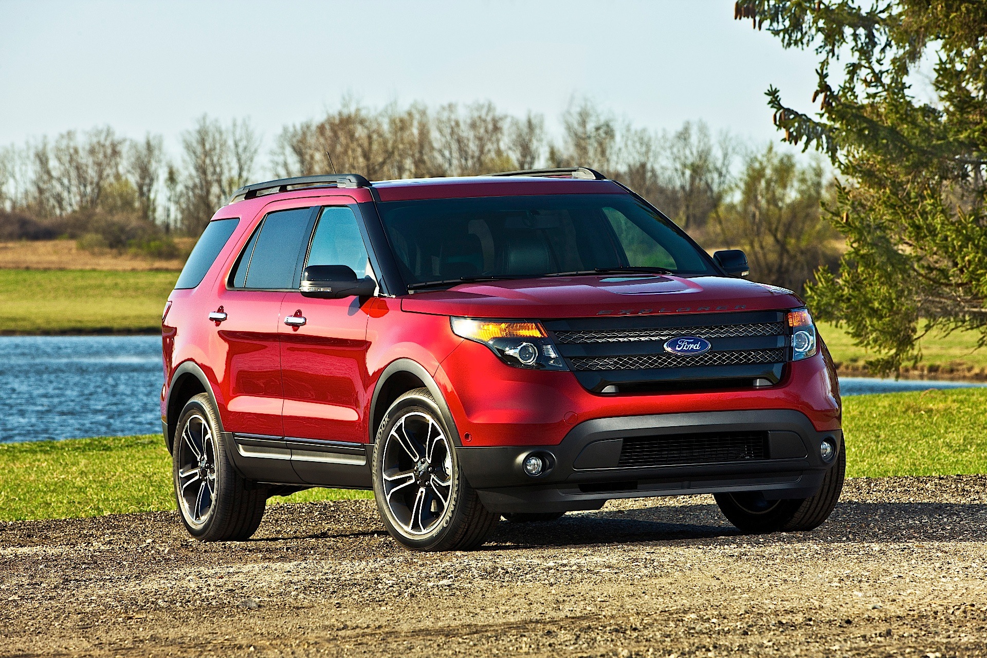 Ford Explorer photo 63