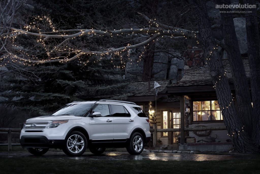 Ford Explorer photo 11
