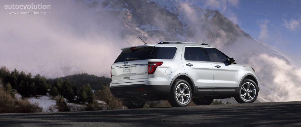 Ford Explorer photo 3