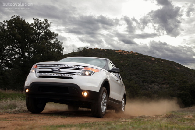 Ford Explorer photo 29