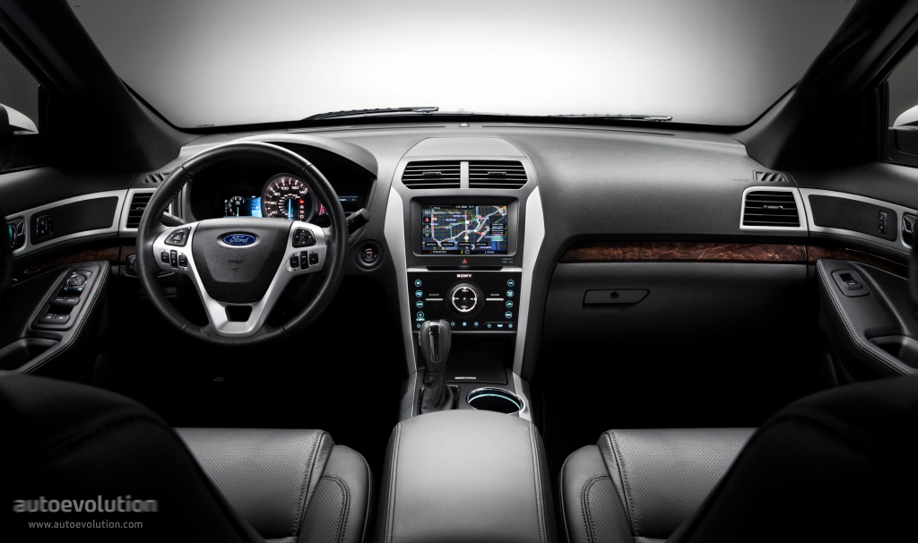 Ford Explorer photo 66