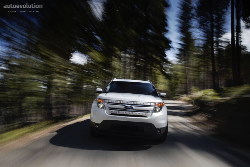 Ford Explorer photo 6