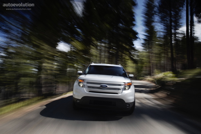 Ford Explorer photo 6