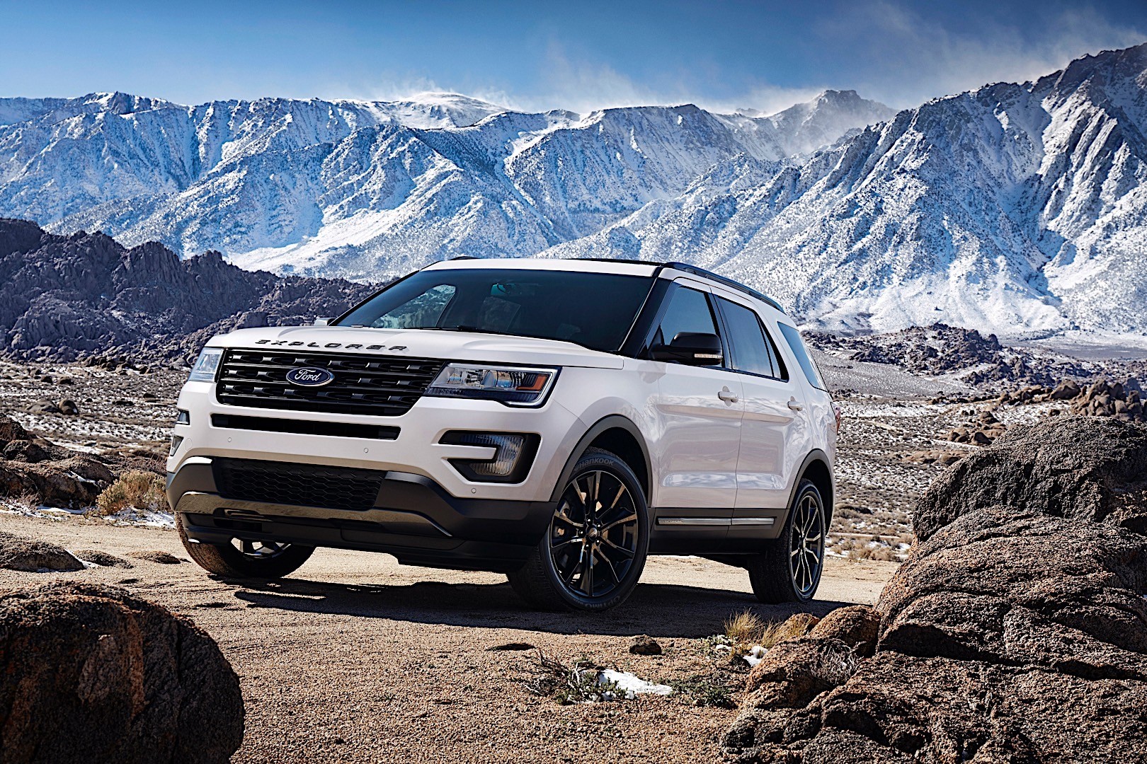 Ford Explorer photo 13