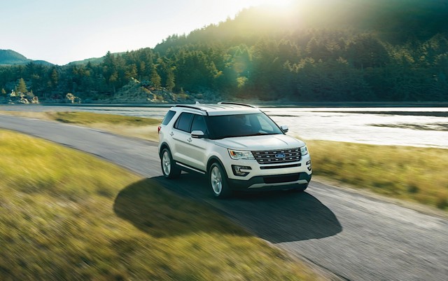 Ford Explorer photo 21