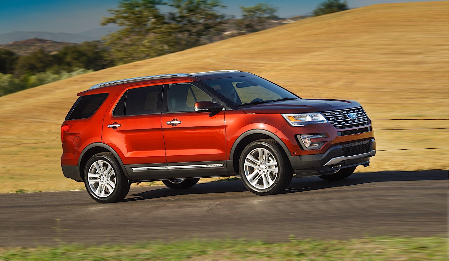 Ford Explorer photo 23