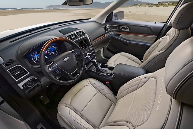 Ford Explorer photo 36