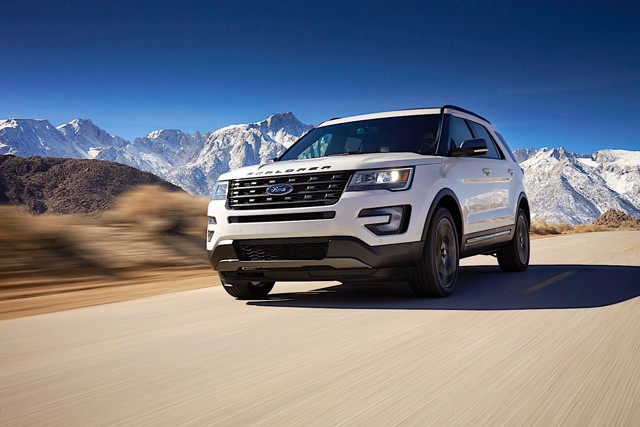 Ford Explorer photo 7