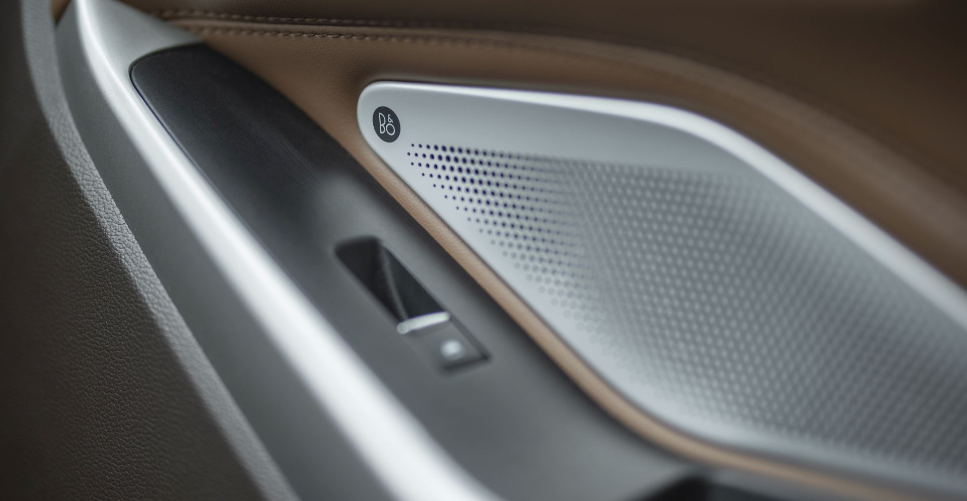 Ford Explorer photo 75