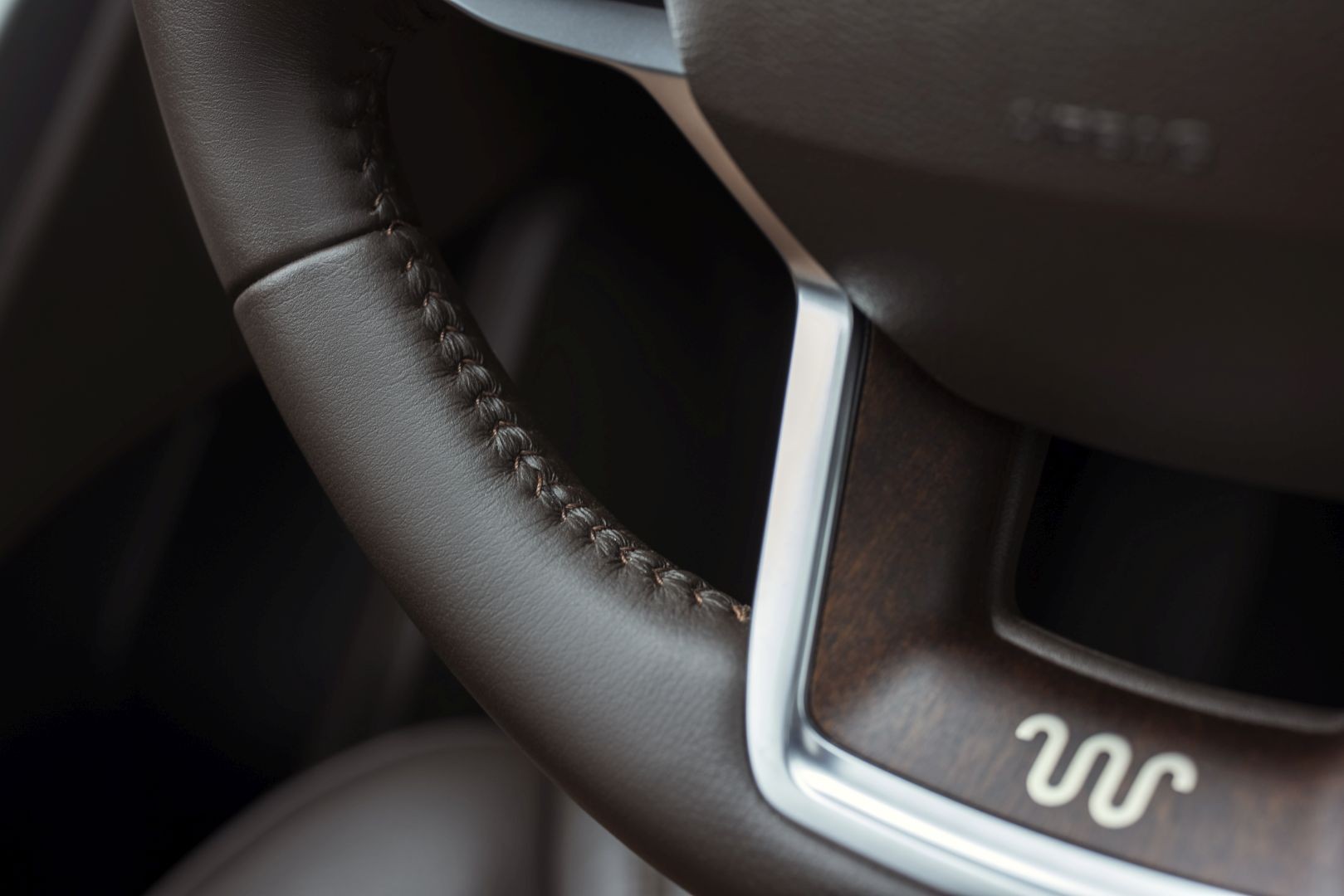 Ford Explorer photo 76