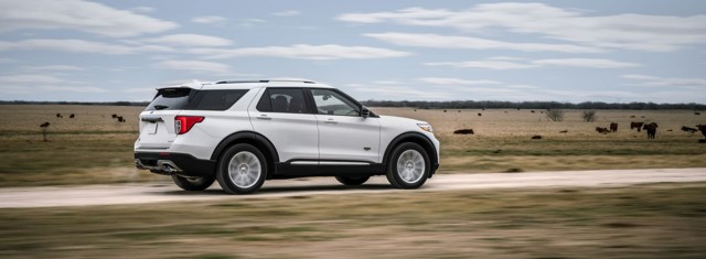 Ford Explorer photo 37