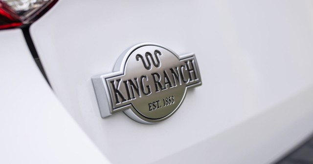 Ford Explorer photo 39