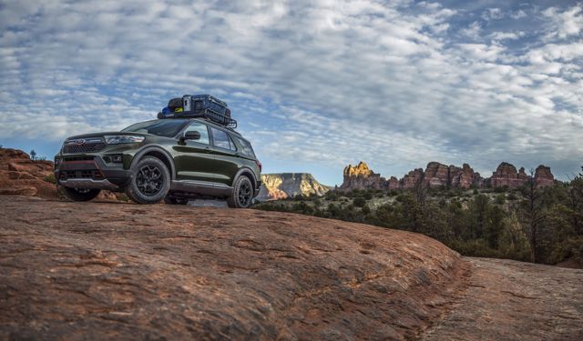 Ford Explorer photo 46