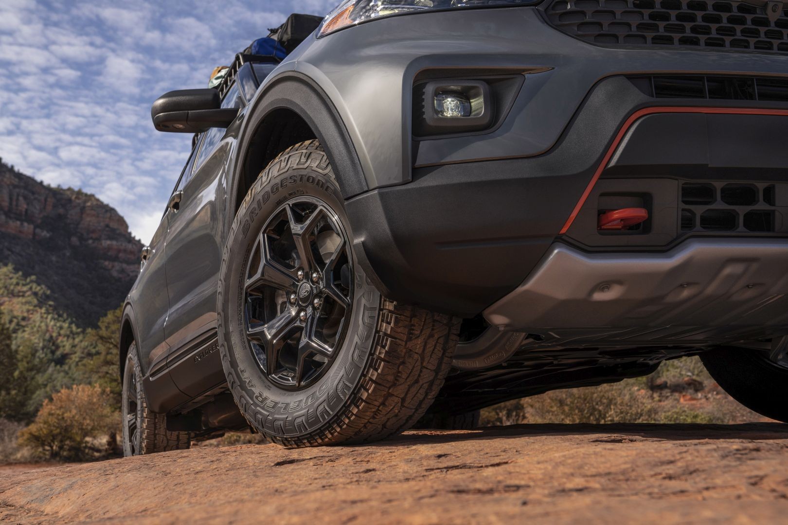 Ford Explorer photo 47