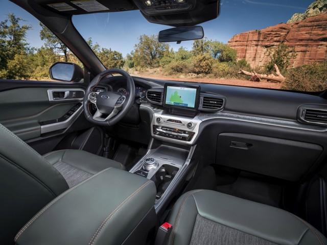 Ford Explorer photo 80