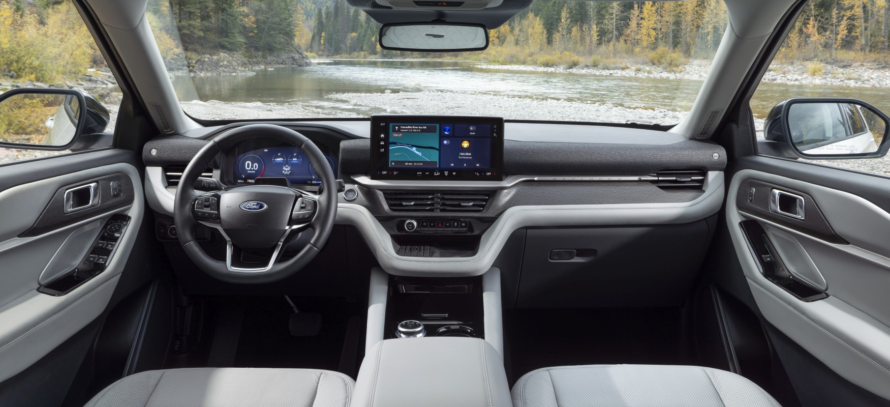 Ford Explorer photo 19