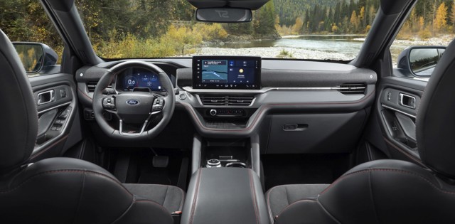 Ford Explorer photo 31