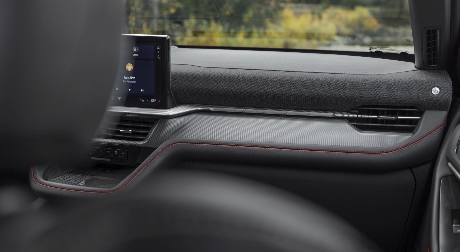 Ford Explorer photo 38