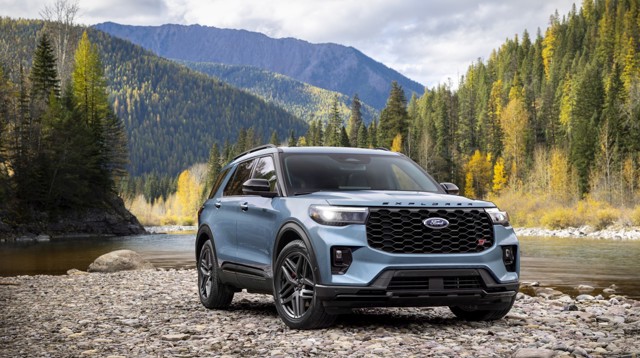 Ford Explorer photo 6