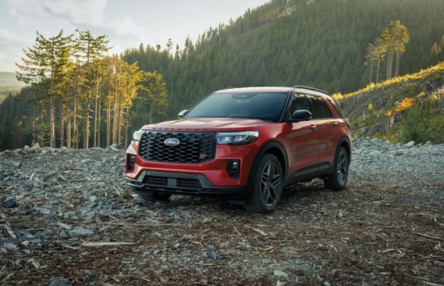 Ford Explorer photo 7