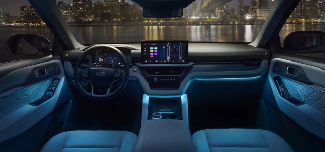 Ford Explorer photo 21