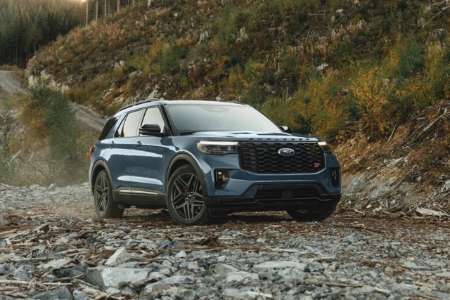Ford Explorer photo 10