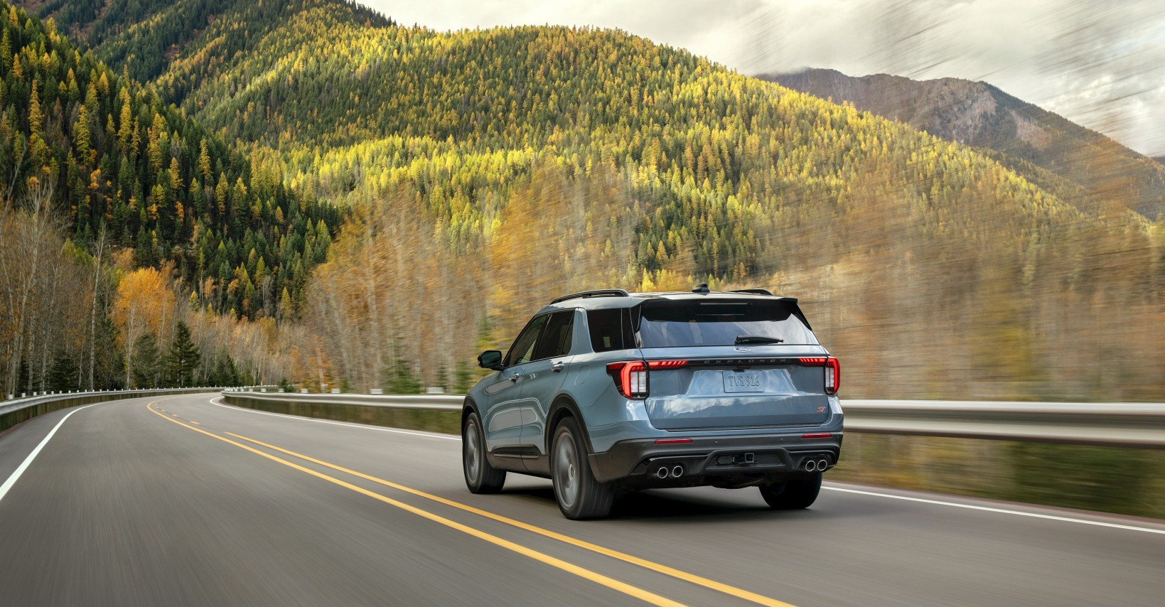 Ford Explorer photo 15