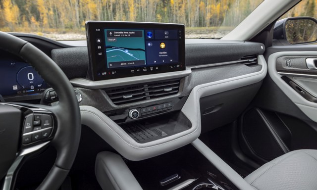 Ford Explorer photo 23
