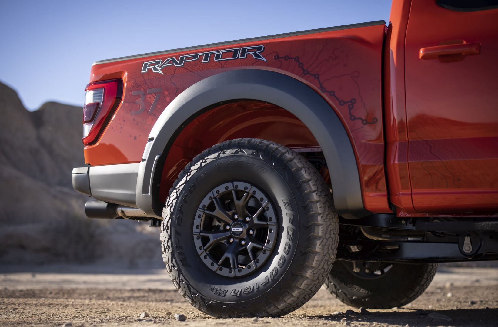 Ford F-150 Raptor photo 2
