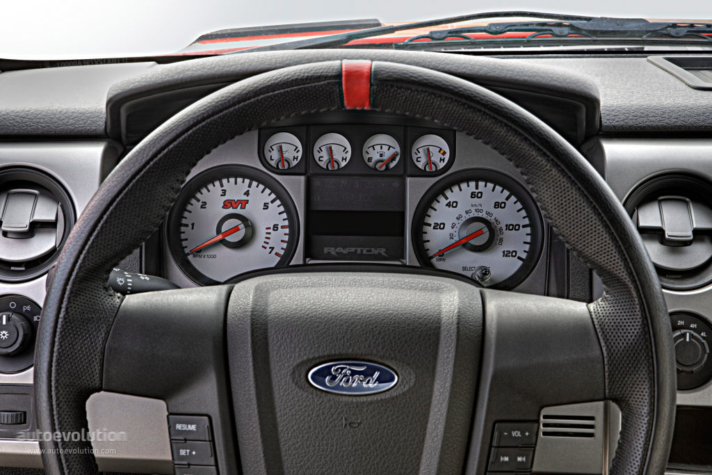 Ford F-150 Raptor photo 31