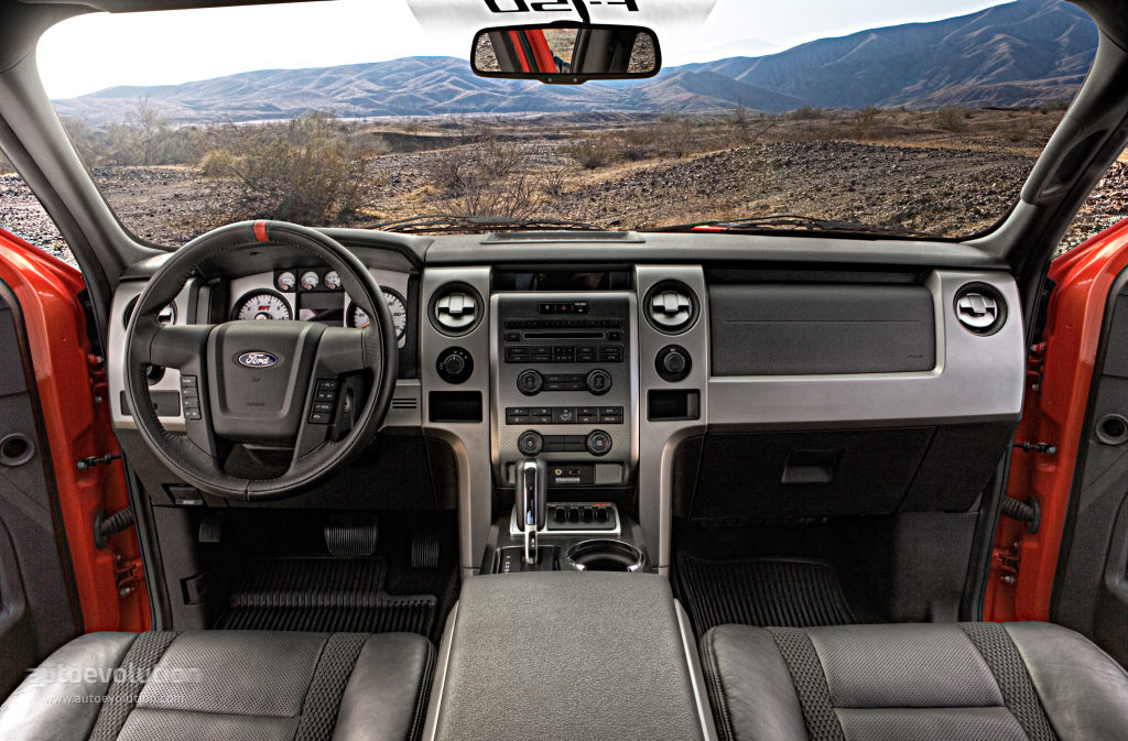 Ford F-150 Raptor photo 32