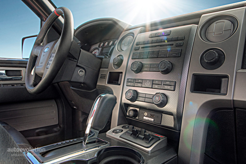 Ford F-150 Raptor photo 39