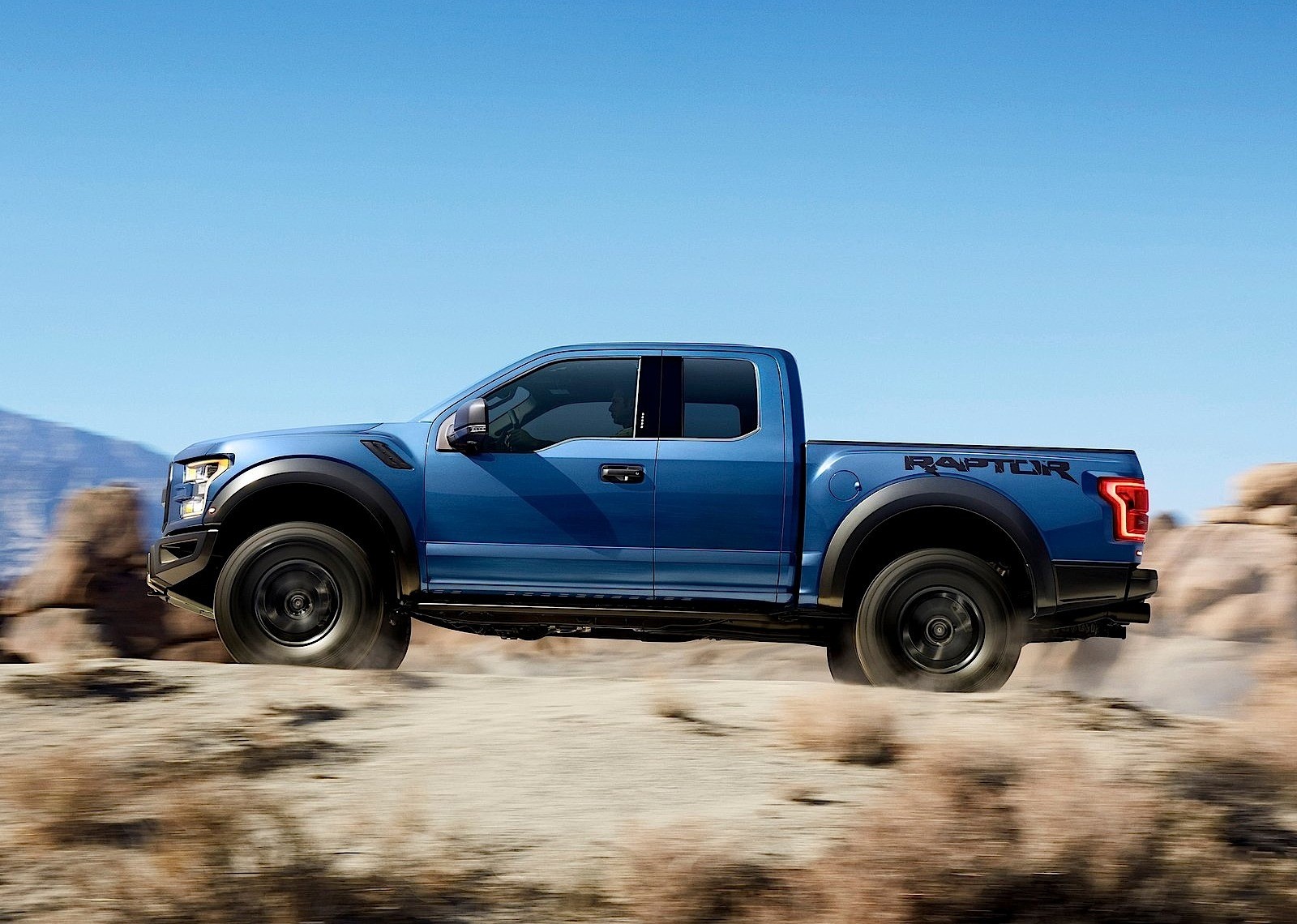 Ford F-150 Raptor photo 11