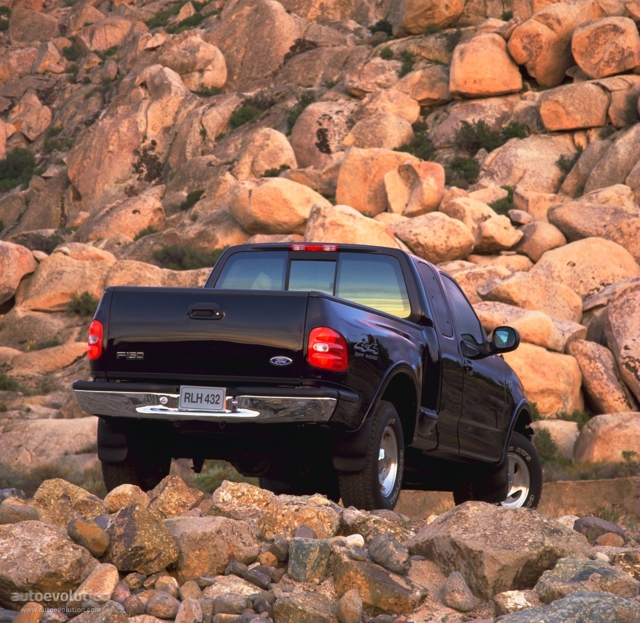 Ford F-150 Super Cab photo 2