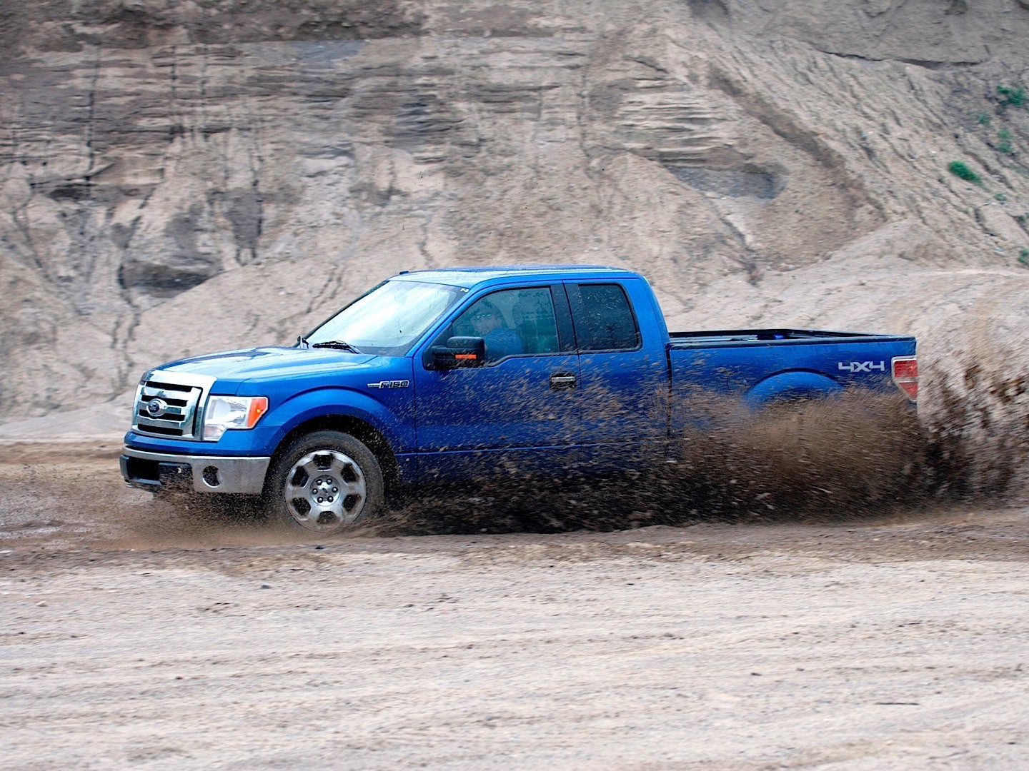 Ford F-150 Super Crew photo 18