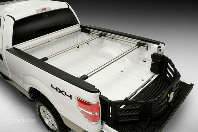 Ford F-150 Super Crew photo 9