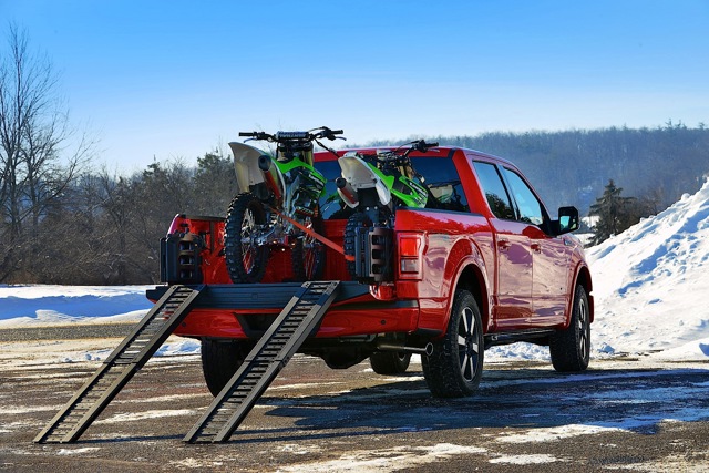 Ford F-150 Super Crew photo 6
