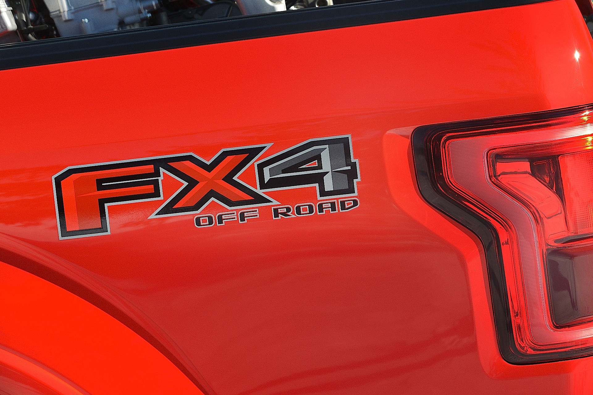 Ford F-150 Super Crew photo 7