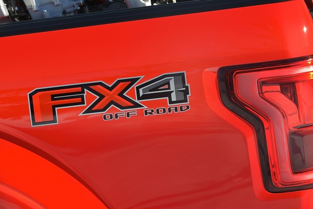 Ford F-150 Super Crew photo 7