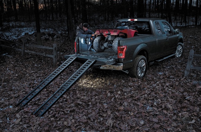 Ford F-150 Super Crew photo 2