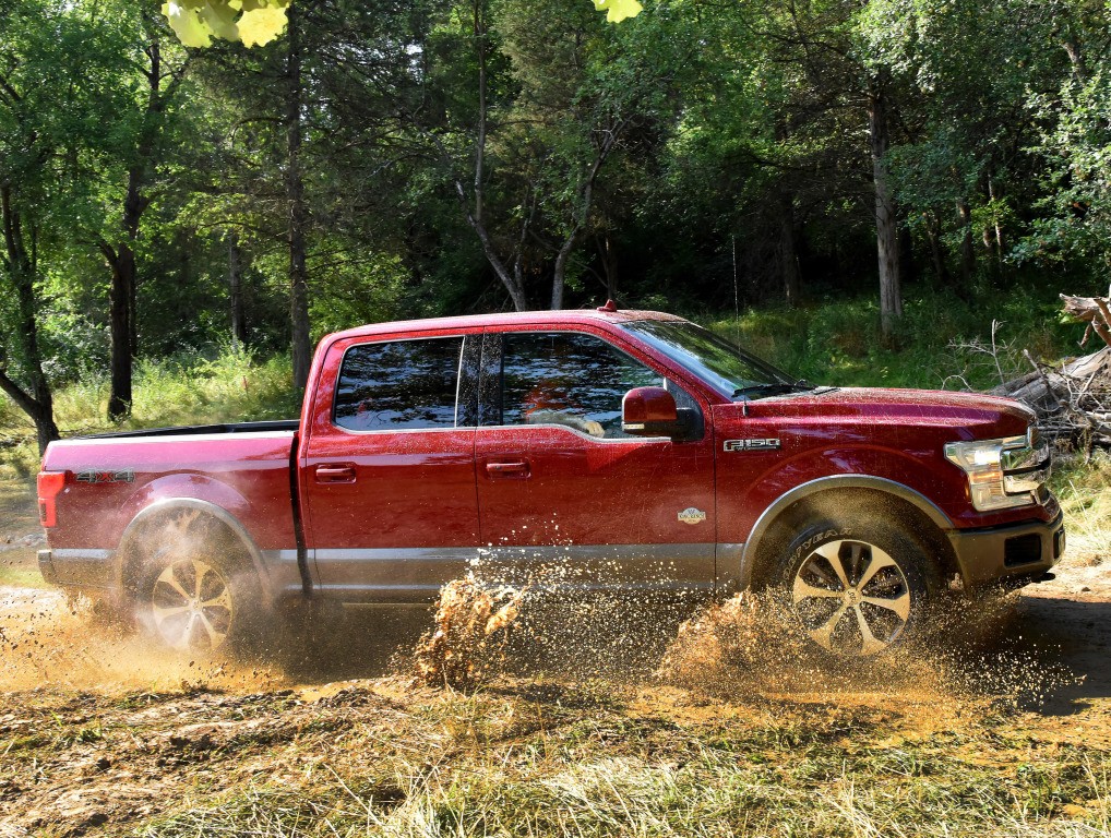 Ford F-150 Super Crew photo 2