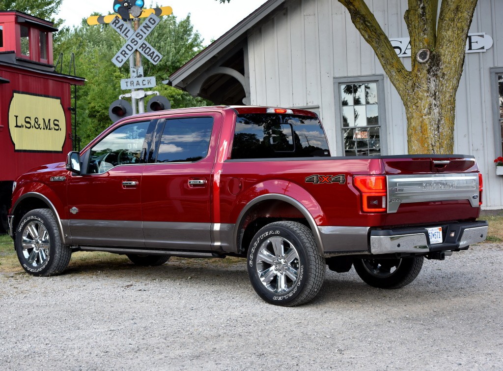 Ford F-150 Super Crew photo 5