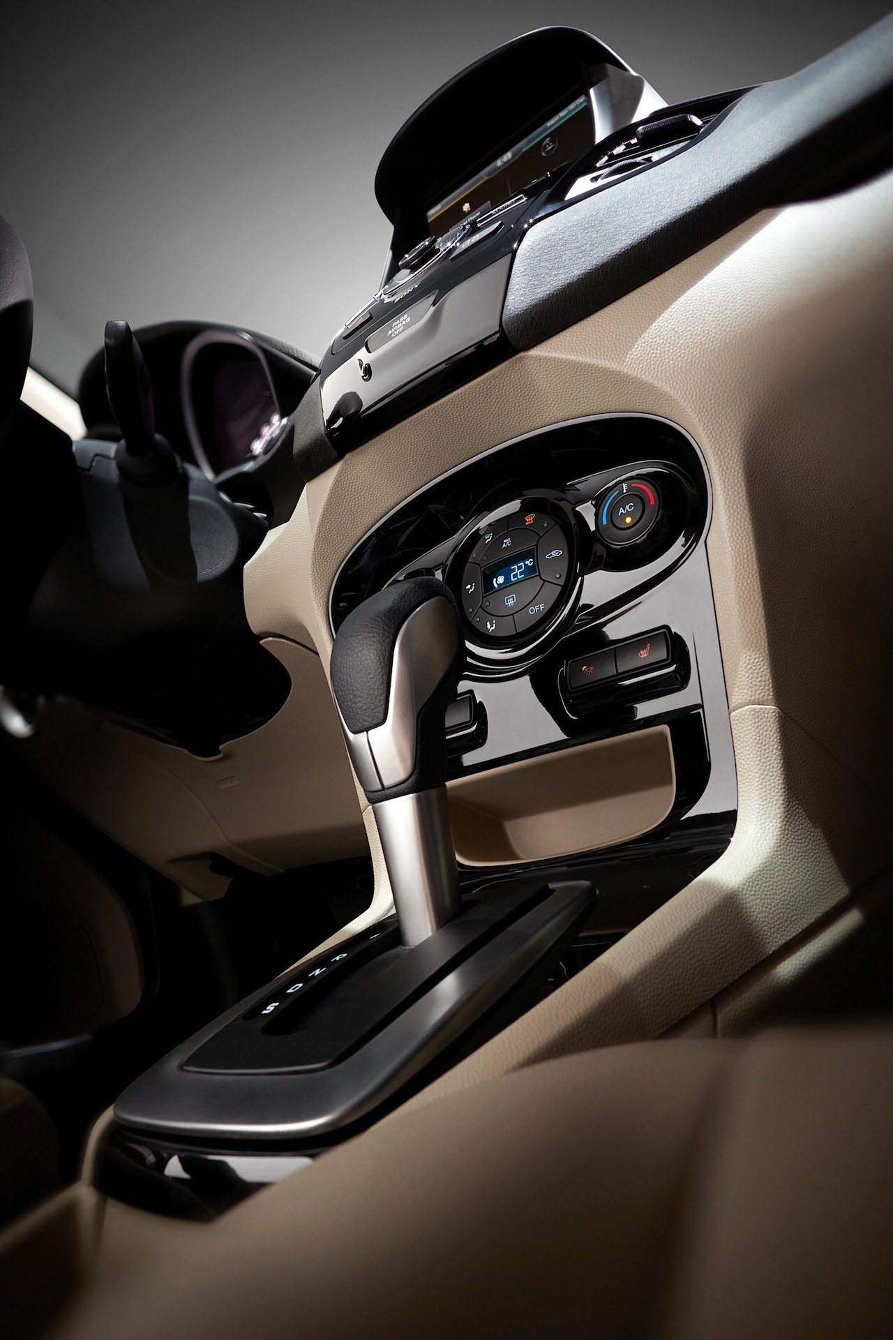 Ford Fiesta 3 Doors photo 17