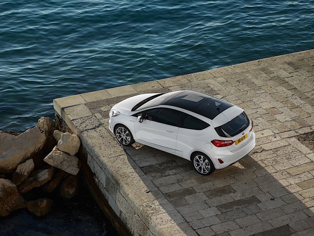 Ford Fiesta 3 Doors photo 6