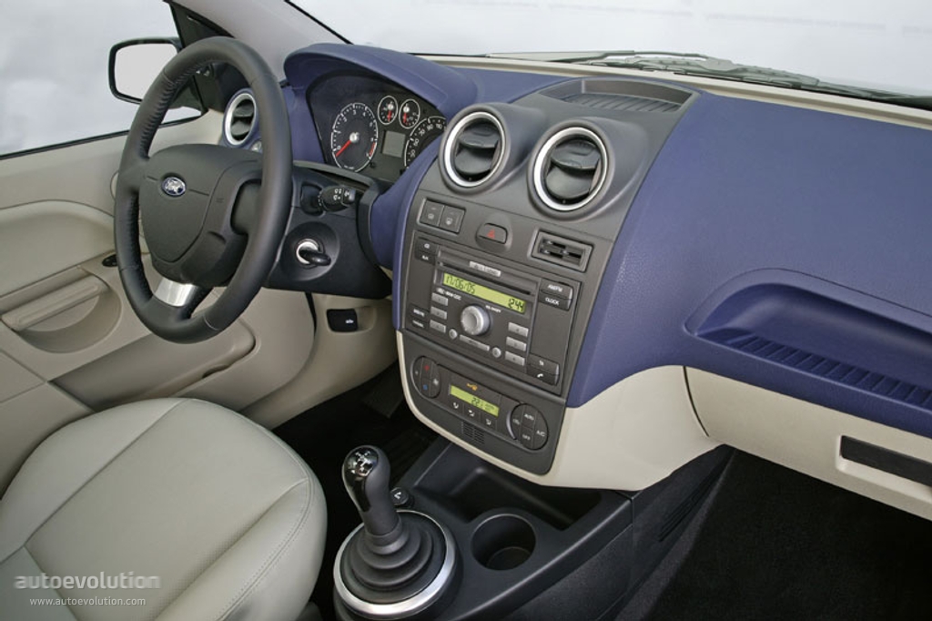 Ford Fiesta 5 Doors photo 6