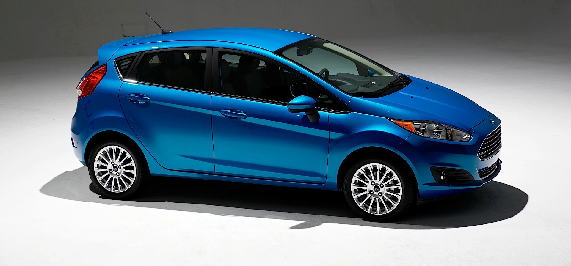 Ford Fiesta 5 Doors photo 32