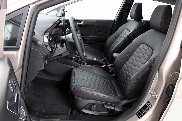 Ford Fiesta 5 Doors photo 40
